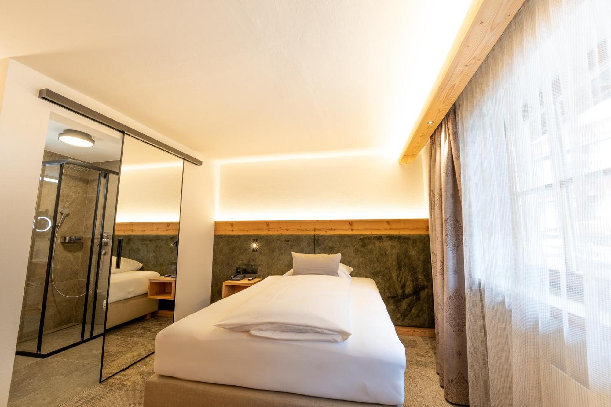 Alpenhotel Kramerwirt Майерхофен Стая снимка